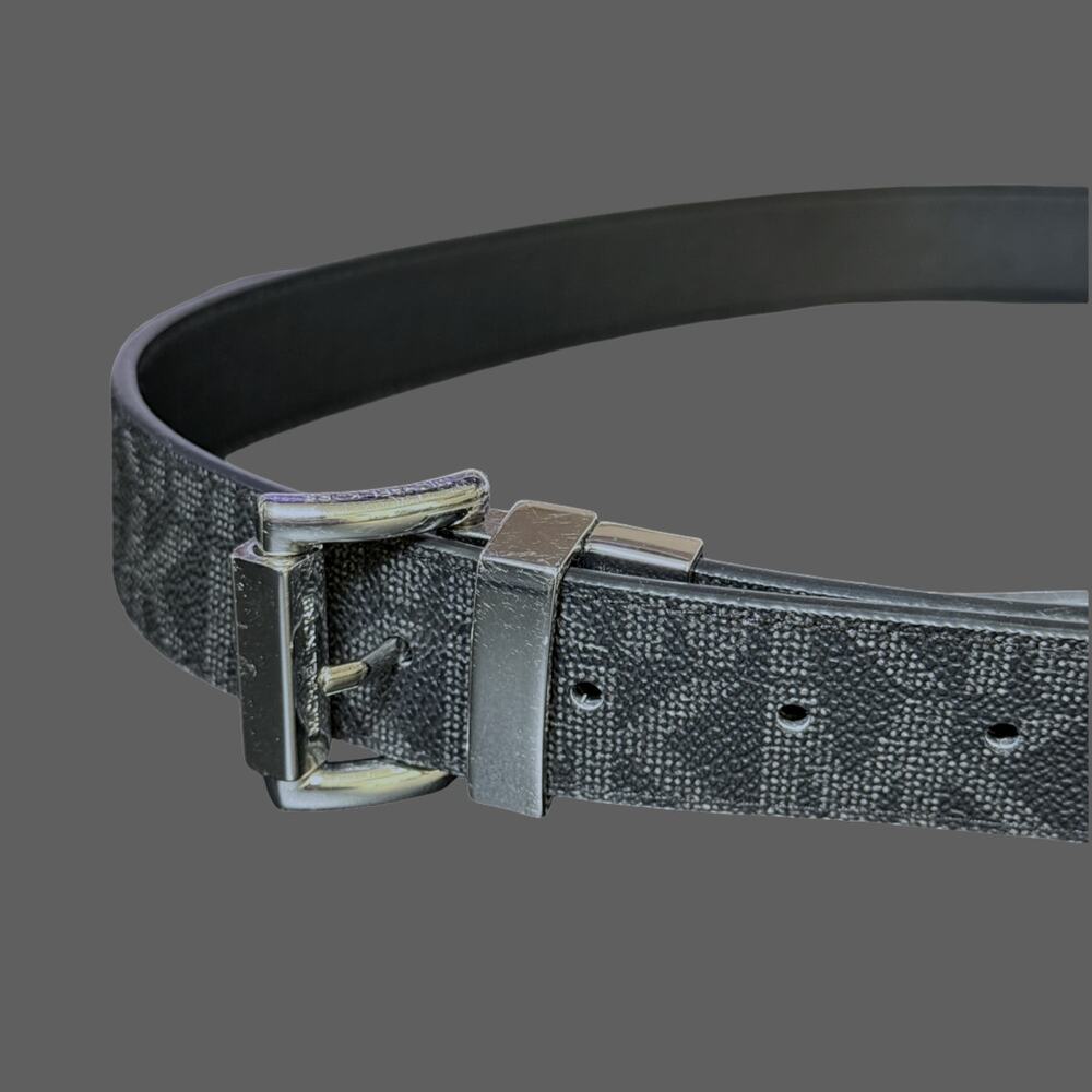 Michael Kors Women's Monogram Reversible Twist Belt Black L - Picture 2 of 6